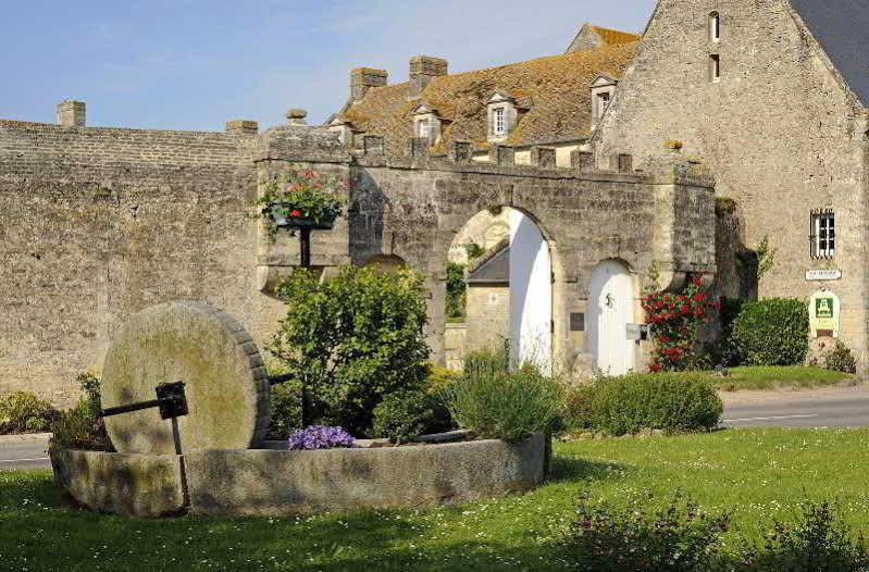 Domaine De La Ranconniere Et De Mathan Crépon Exterior foto